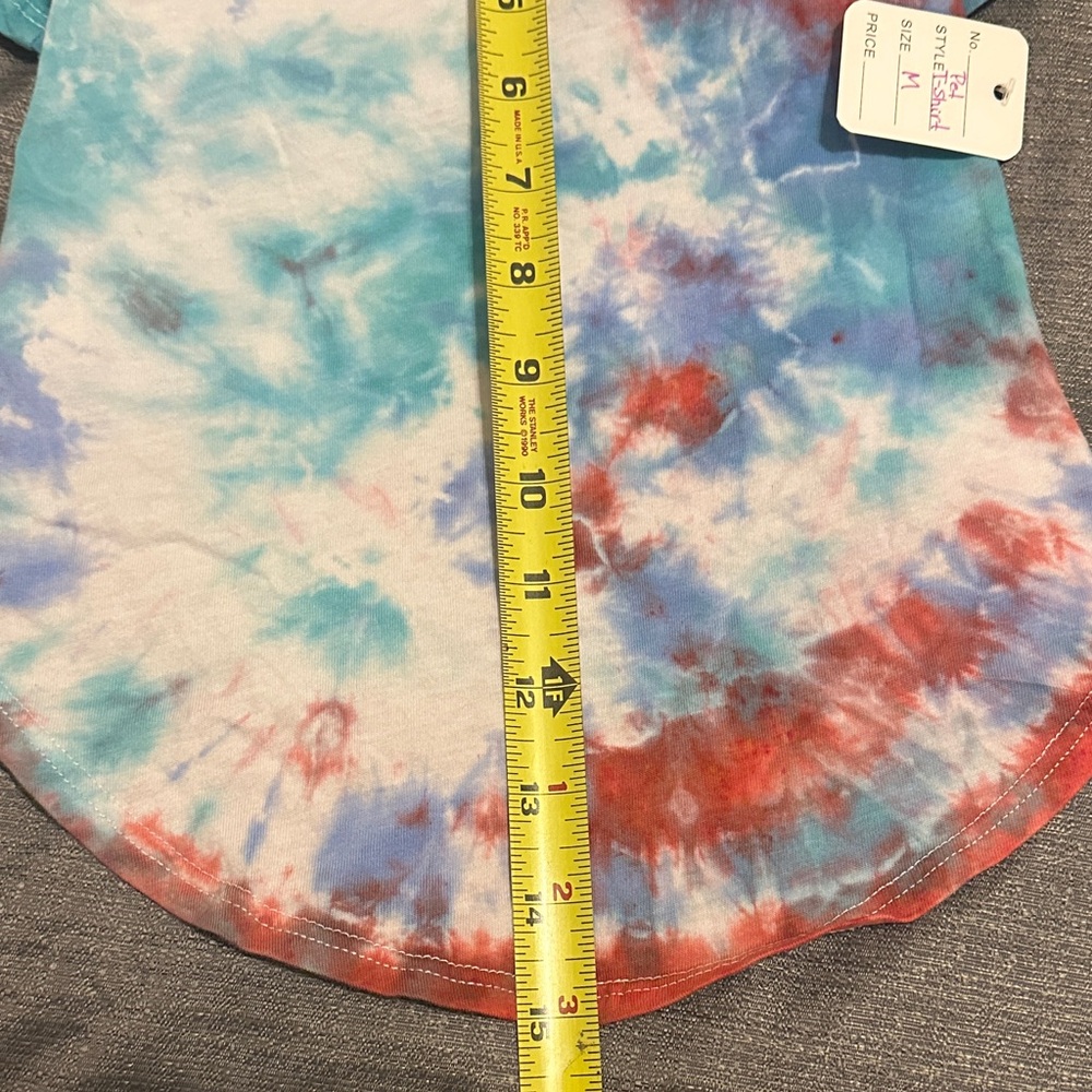 New Pet Tie-Dye Reflective Paw Print T-Shirt size Medium Dog, Cat, Monkey - Picture 3 of 5
